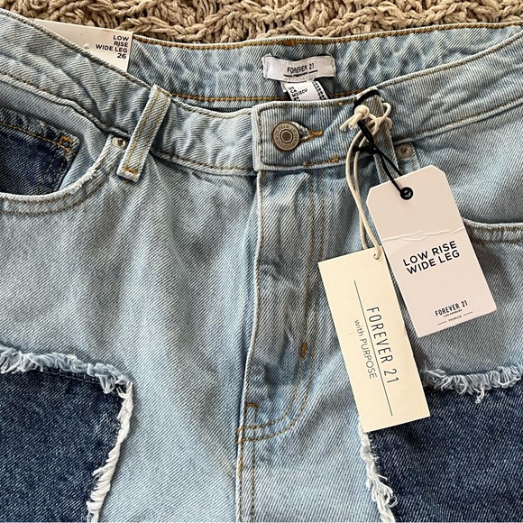 New Forever 21 Low Rise Wide Leg Loose Fit Denim Shorts 26 Patchwork Distress - Picture 7 of 9
